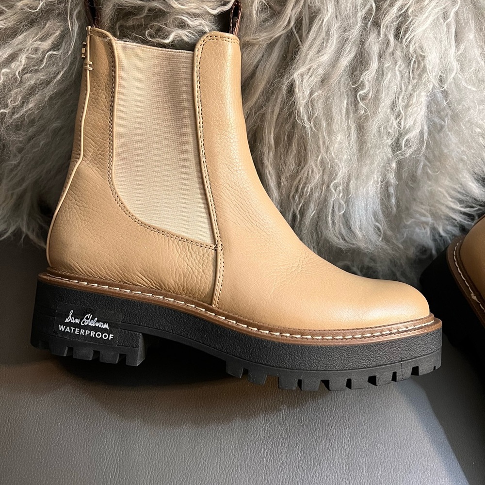 Waterproof! NWOB $180 Sam Edelman Chelsea Lug Boot